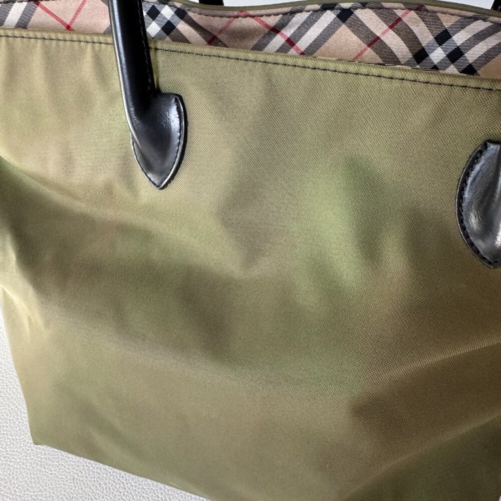 Vintage Burberrys Blue Label Olive Green Nylon Tote Bag - Picture 10 of 11